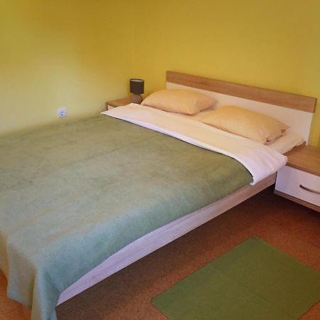 Apartment Lela Mali Lošinj Dış mekan fotoğraf